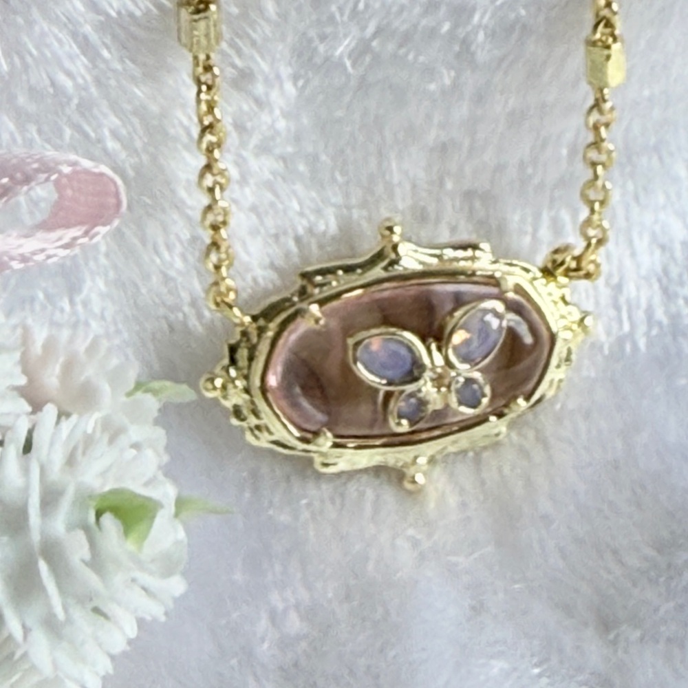 Kendra Scott x Dolly Parton Elisa Butterfly Pendant Necklace - Picture 6 of 15